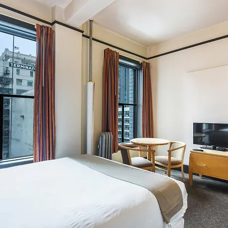 Moore Hotel
